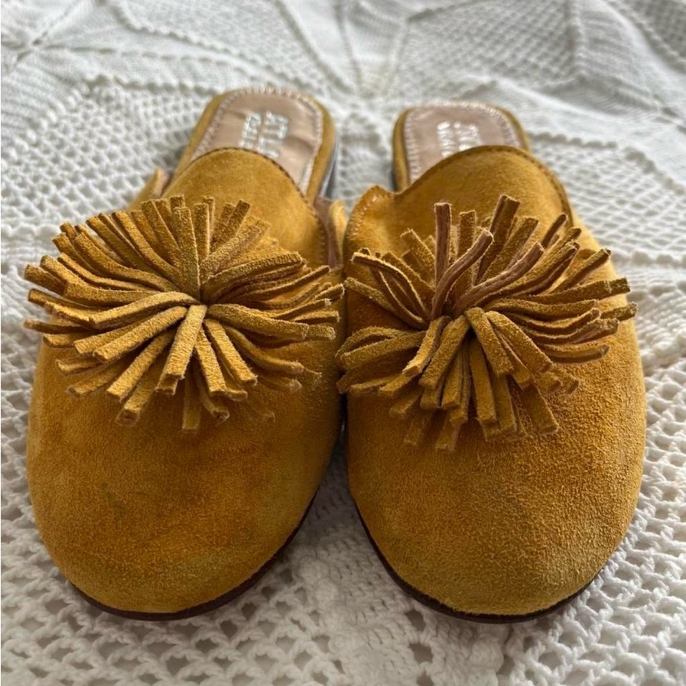 Yellow Suede Tassel Loafers- because nobody should wear basic flats💛
